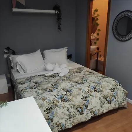 Stpeter's Mirkolgapartm Apartamento *